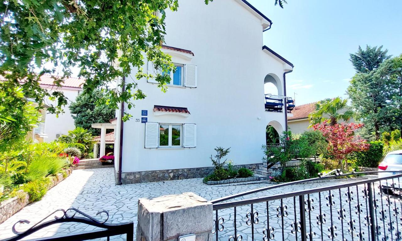 Apartments Bella Vita 2 Malinska Exterior photo